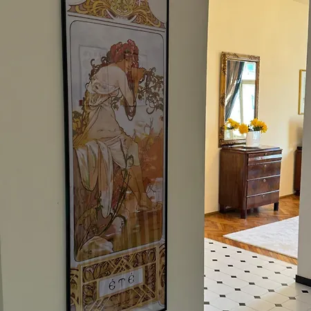 Apartament Charming & Lovely Downtown *