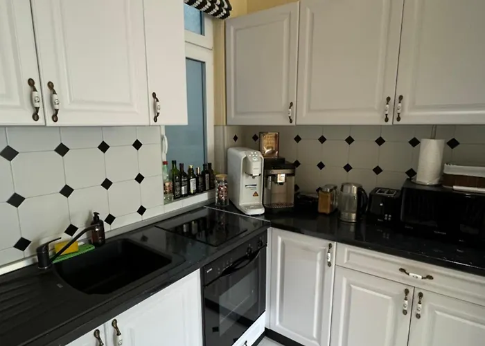 Charming & Lovely Downtown